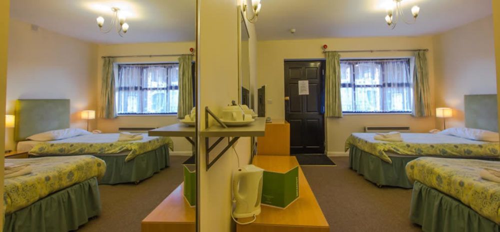 Plough Motel Stoke-on-Trent Extérieur photo